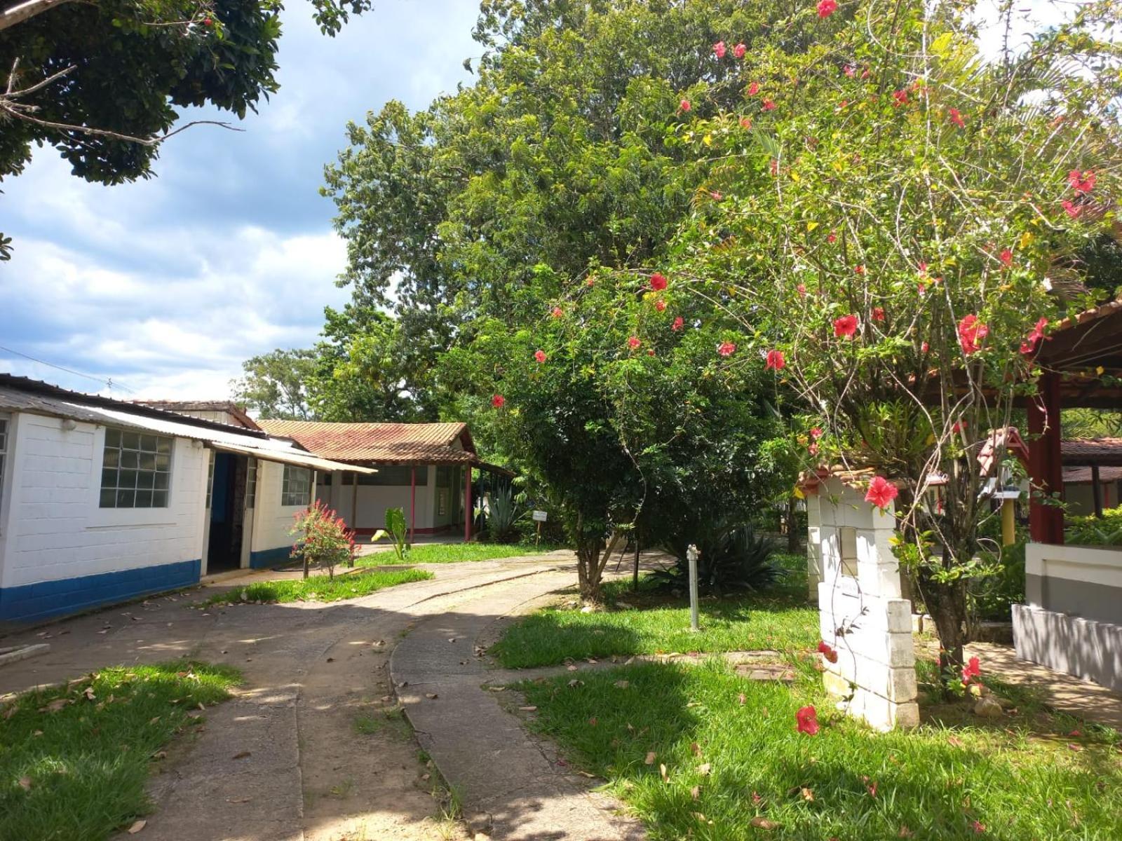 Comunidade Anuncia-Me Guaratinguetá Exterior foto